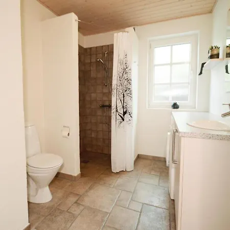 בית נופש Four-bedroom Holiday In *