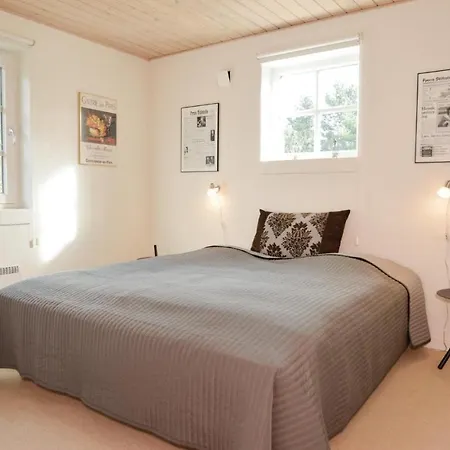 펜션 Four-bedroom Holiday In Blåvand