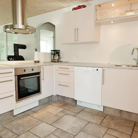 Four-bedroom Holiday In Blåvand